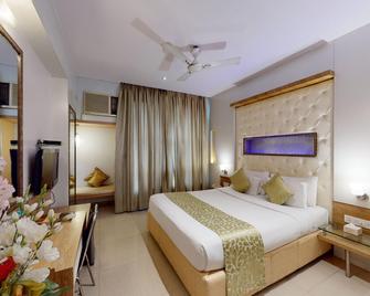 Hotel Vihangs Inn - Thane - Soverom
