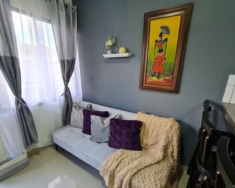 Apartamentos Ave del Paraíso - Alajuela - Sala de estar