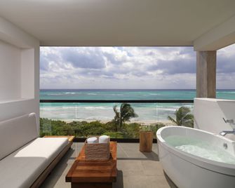 Unico 20°n 87°w - Riviera Maya - Adults Only - פוארטו אבנטוראס - מרפסת