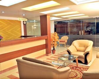 A V Residency - Ernakulam - Receptie