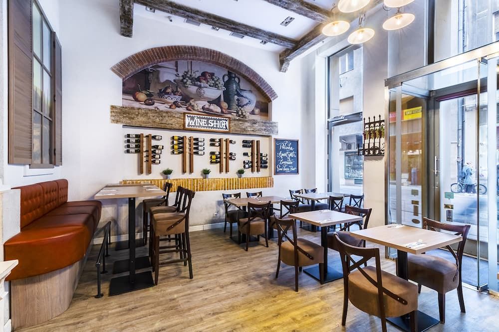 يستيلو هوتل باي ميلو مود هوتلز - بودابست - مطعم