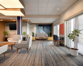 Holiday Inn Express & Suites Yuba City - Marysville By IHG - Yuba City - Gebouw