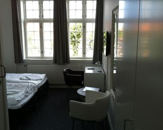 Hotel Posthuzed - Rønne - Slaapkamer