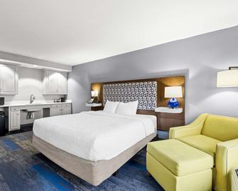 Hampton Inn Florence-Midtown - Florence - Bedroom