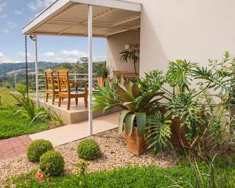 Lazuli Hotel - Itatiba - Patio