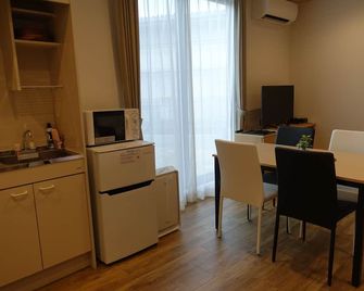 Hotel R9 The Yard Yatsushiro - Yatsushiro - Essbereich