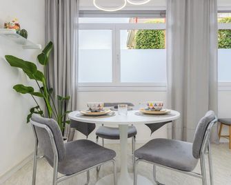 Homestwenty3 - Home Eleven - Caorle - Essbereich