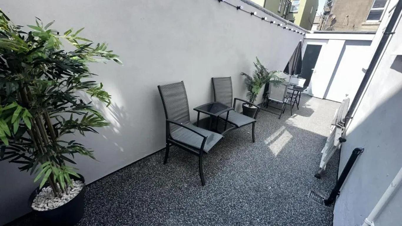 New Osborne Hotel