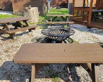 Lakeside Retreat #13 - Ashtabula - Patio