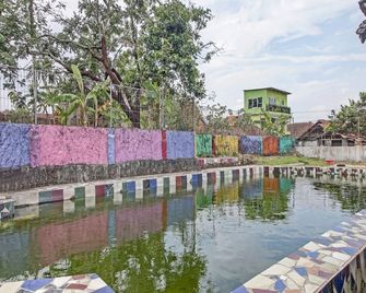 OYO 90543 An-Nur Guest House Syariah - Kuningan - Piscina