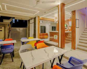 Treebo Parashar Max - Nagpur