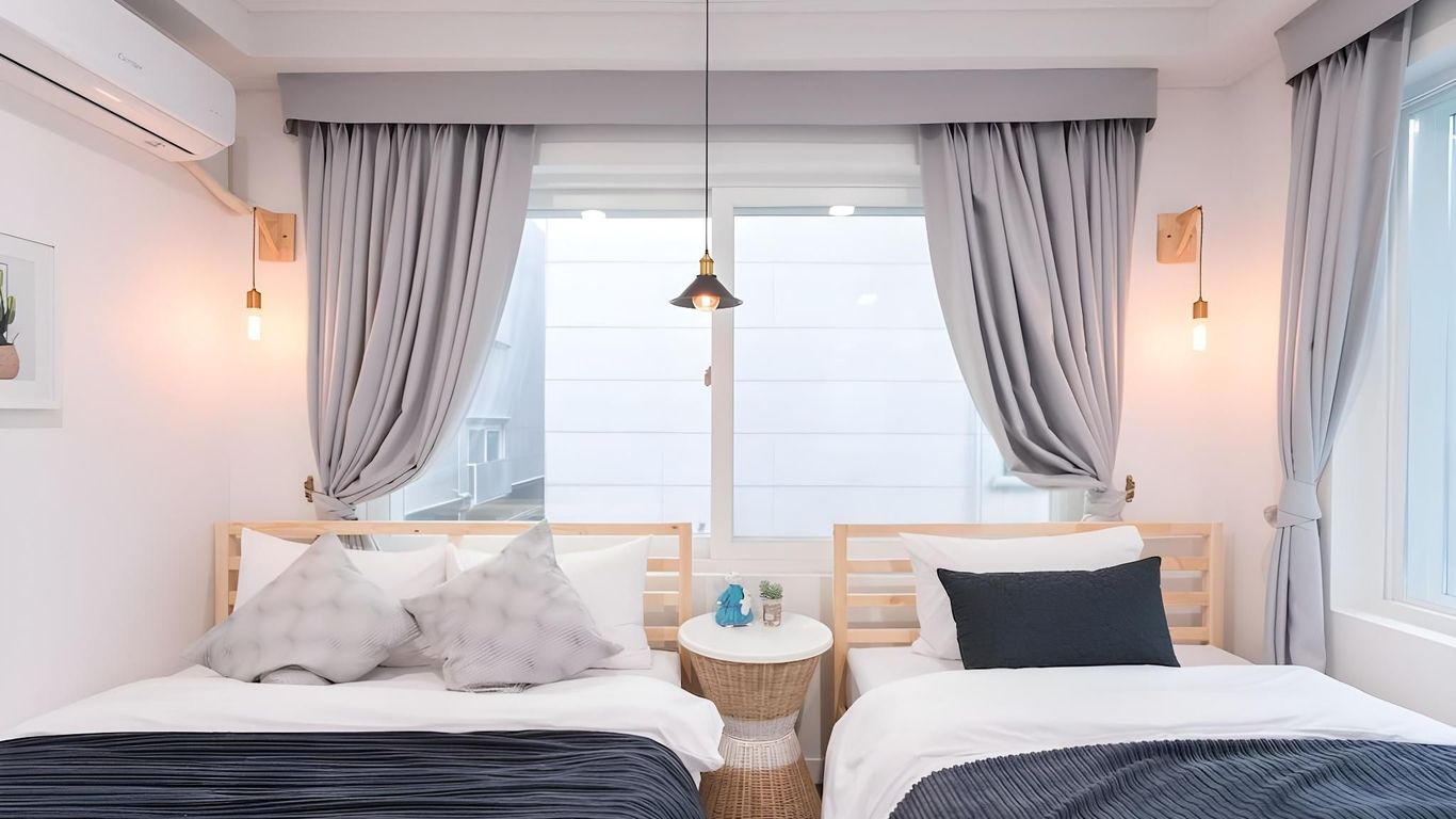 Mono House Hongdae 2