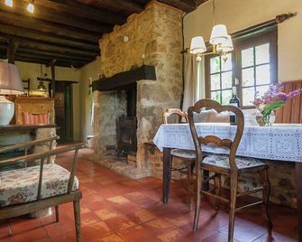 Charming Estate Dordogne with Pool - Meyrals - Dining room