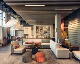 روف داونتاون دبي - دبي - ردهة