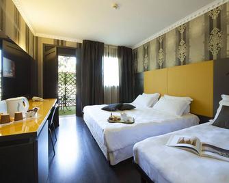 Hotel D120 - Olgiate Olona - Camera da letto