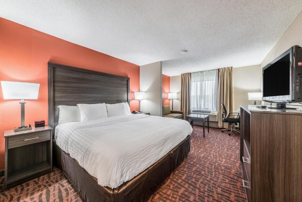 Lake Norman Inn and Suites - Cornelius - Slaapkamer