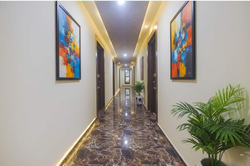 Via Corinthia Boutique Rooms, Candolim Beach - Candolim Beach - קנדולים - מסדרון