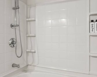 CozySuites Mill District with pool, gym #03 - Minneapolis