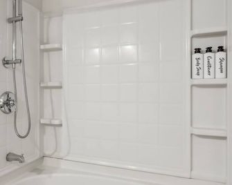 CozySuites Mill District with pool, gym #03 - Mineápolis