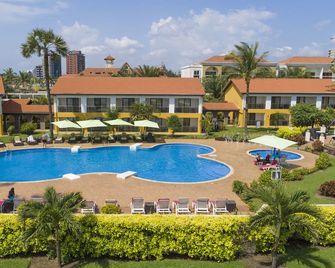 Hotel Palm Beach - Pointe-Noire - Piscina