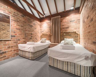 Avoca Beach Hotel - Terrigal