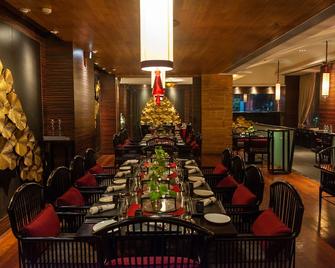 تاج تشانديجار - تشانديغاره - مطعم