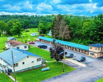 Cadiz Motel by OYO on route 250 - Cadiz - Byggnad