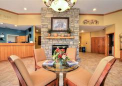 Quality Inn 78 1 3 0 Cherokee Hotel Deals Reviews Kayak