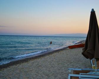 Hotel Costa Jonica - Sellia Marina - Beach