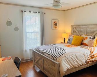 Charming Country Bungalow - perfect for families - Ironton - Habitación