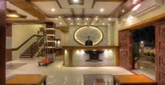 Hotel The White Lotus View Pvt Ltd - Siddharthanagar - Lobby