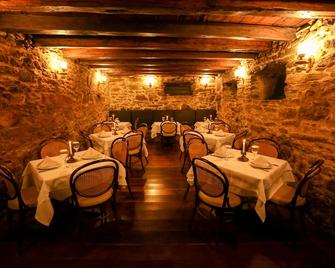 هوتل لوكسور - أورو بريتو - مطعم