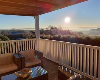 Sumptuous Chalet in Septon with Sauna & bubblebath - Septon - Balcón
