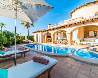 Ideal Property Mallorca - Casa Bel - Santa Margalida - Piscine