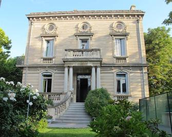 La Maison de Sophie - Nimes - Building