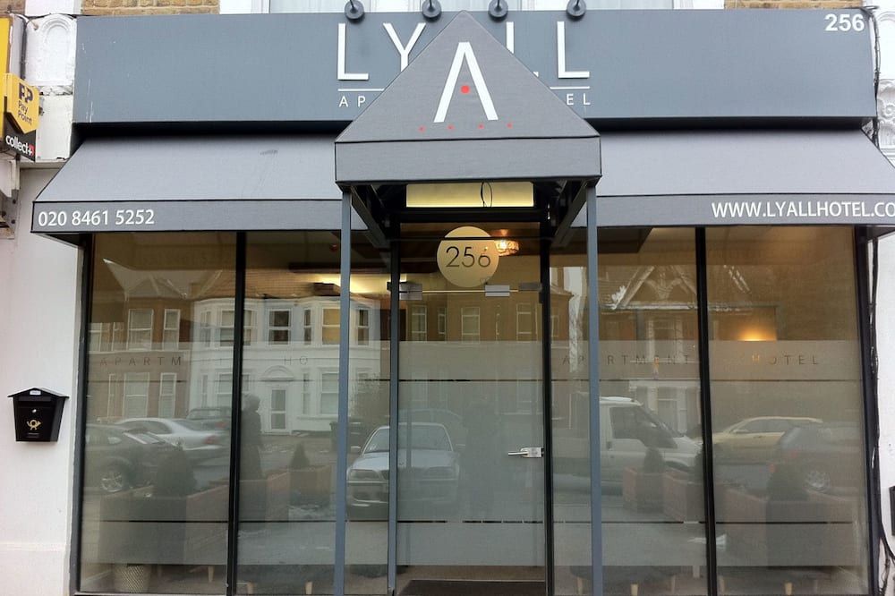 Lyall Apartment Hotel - London - Building