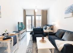 Elegant Studio in Oasis - 209 - Abu Dhabi - Living room