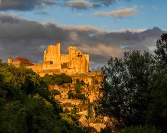 ibis Sarlat - סרלה לה-קאנדה - חדר שינה