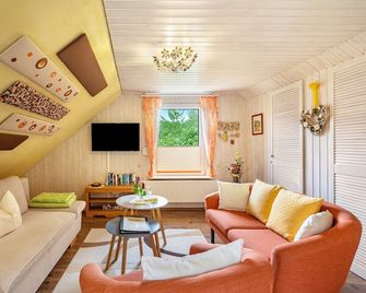 Ferienwohnung Lucke - Oybin - Вітальня