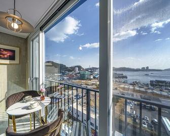 Hotel The One - Yeosu - Balcony