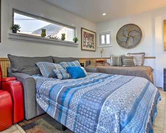 Central Elmont Studio w/ Great Outdoor Space! - Floral Park - Bedroom
