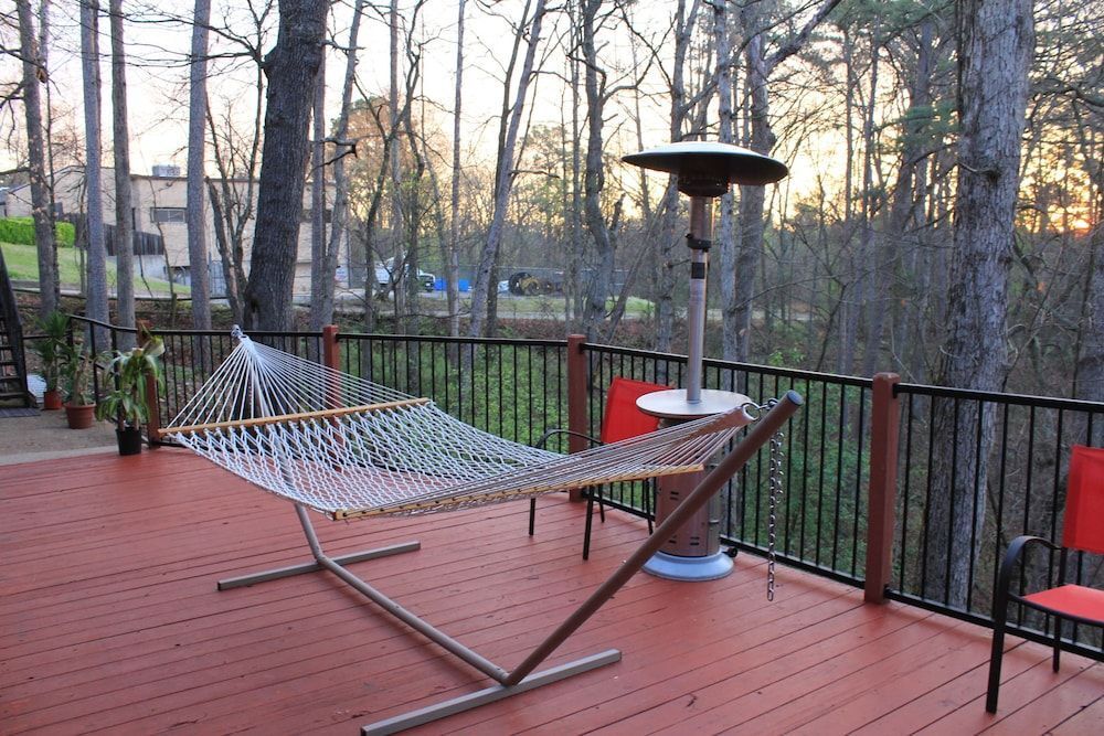 بريدان سويتس - إيوريكا سبرينغس - شرفة