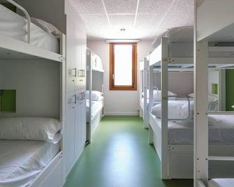 Youth Hostel Non Stop Inn By Irrisarri Land - Igantzi - Bedroom