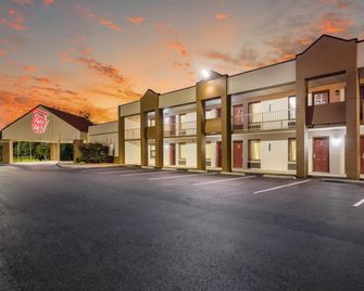 Red Roof Inn Clarksville - קלרקסוויל - בניין