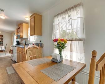 Weeki Wachee Vacation Rental about 13 Mi to the Ocean! - Spring Hill - Cuisine