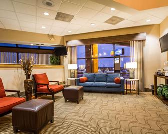 Comfort Inn & Suites Madison - Airport - Madison - Oleskelutila