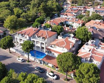 Arya Apart - İçmeler - Building