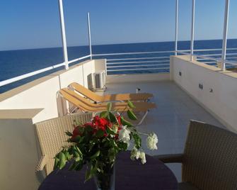 Ionio Star Hotel - Makry Gialos - Balkon