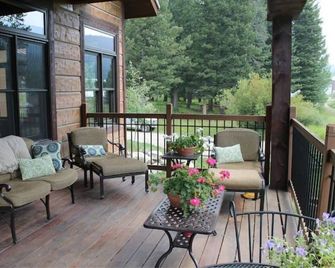 Luxury Mountain Retreat Cooke City - Cooke City - Balcón