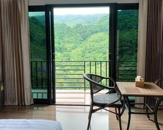 Yamee Homestay Cafe - Mae Sai - Balkón